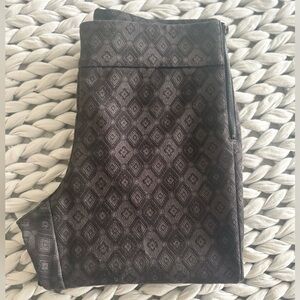 Le Château Grey Diamond Jacquard Pants - Size 1/2